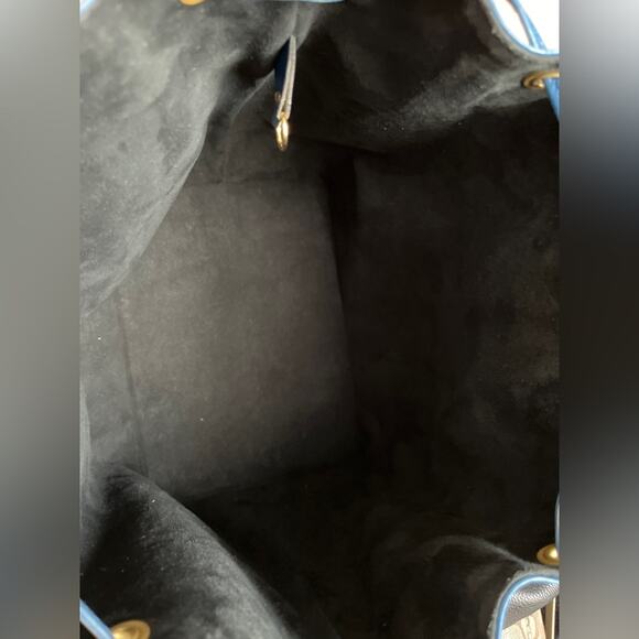 Louis Vuitton Petit Noé Blue Epi Leather Bucket Bag With Dust Bag Made in France - Picture 15 of 16